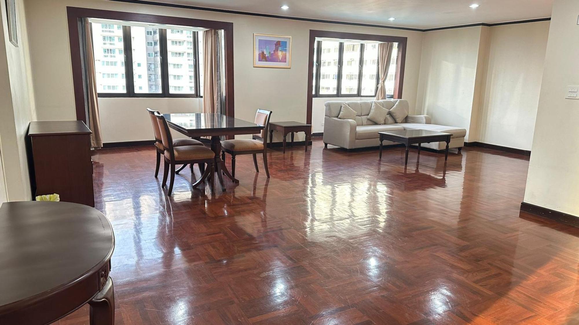 Affordable Serviced Apartments In Nana Omni Tower - Prime Sukhumvit Location Bangkok Ngoại thất bức ảnh