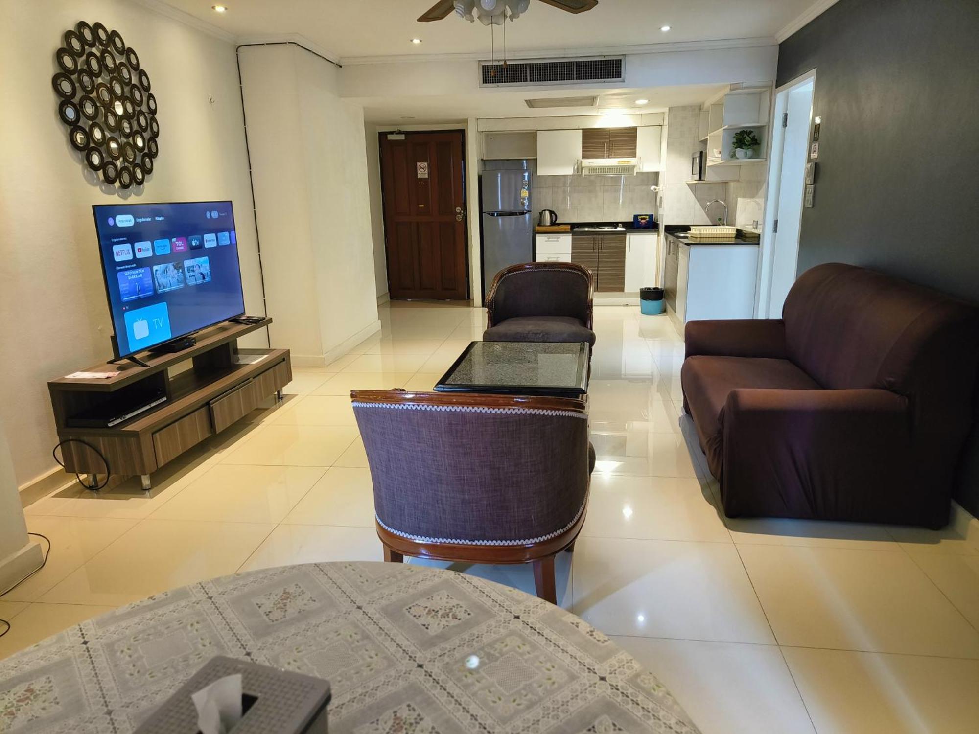 Affordable Serviced Apartments In Nana Omni Tower - Prime Sukhumvit Location Bangkok Ngoại thất bức ảnh