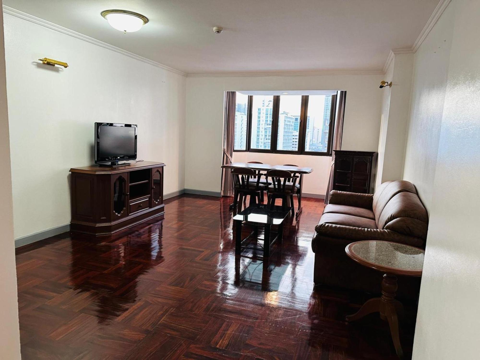 Affordable Serviced Apartments In Nana Omni Tower - Prime Sukhumvit Location Bangkok Ngoại thất bức ảnh