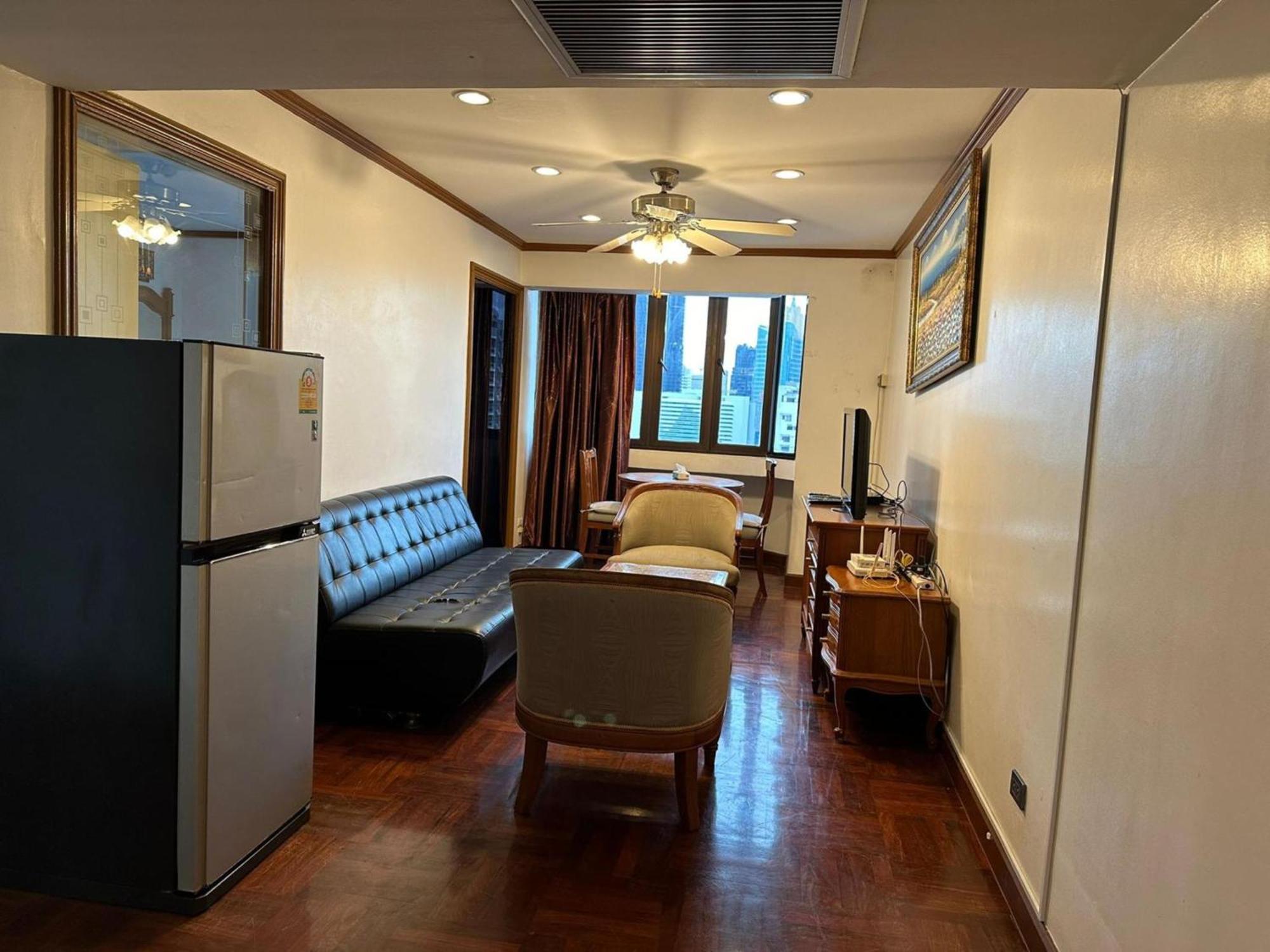 Affordable Serviced Apartments In Nana Omni Tower - Prime Sukhumvit Location Bangkok Ngoại thất bức ảnh