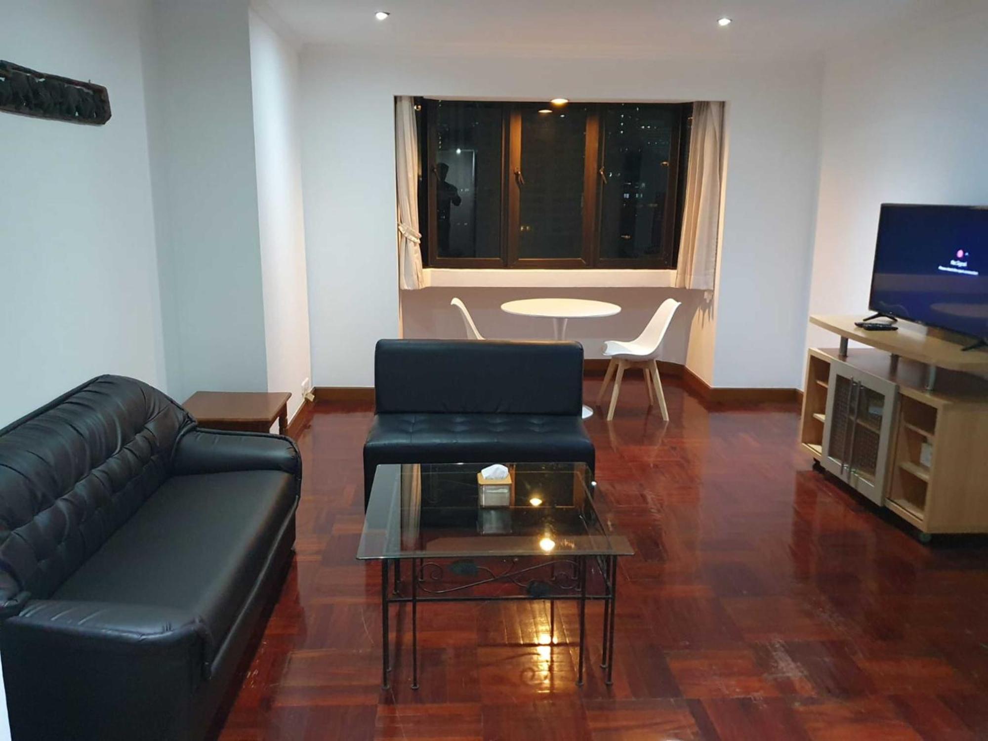 Affordable Serviced Apartments In Nana Omni Tower - Prime Sukhumvit Location Bangkok Ngoại thất bức ảnh